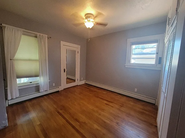 1104 N Institute St — Photo 11