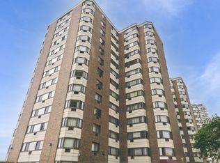 7337 S South Shore Dr APT 624, Chicago, IL 60649