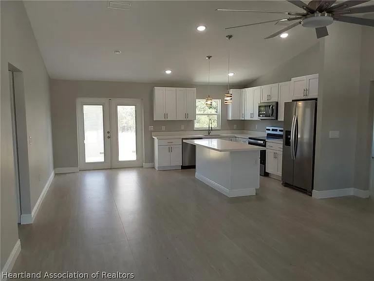 3040 Buttercup Ln — Photo 3
