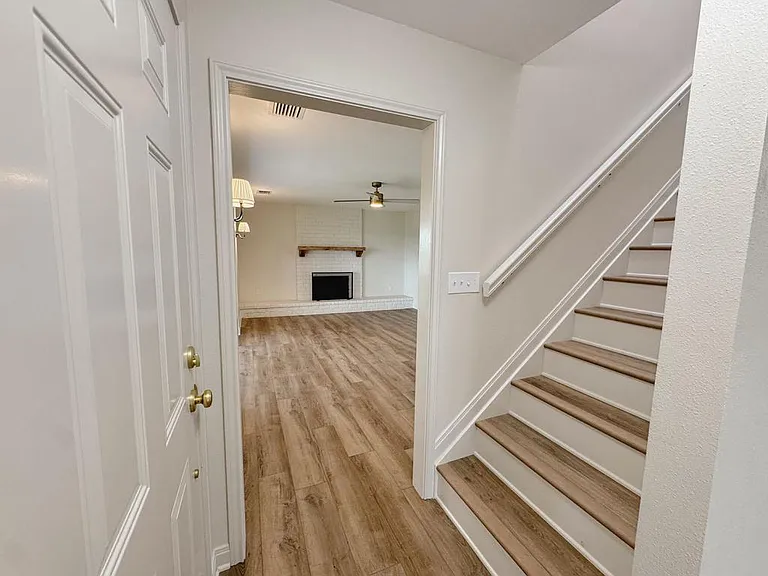 5121 FM 446 — Photo 25