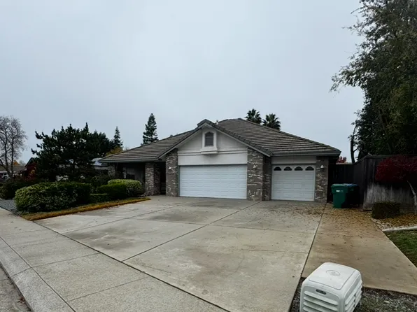 13379 E Lockeford Ranch Dr, Lockeford, CA 95237