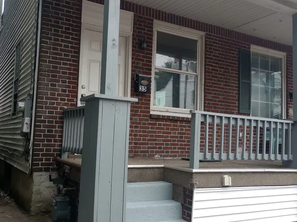 35 W 6th St, Mount Carmel, PA 17851