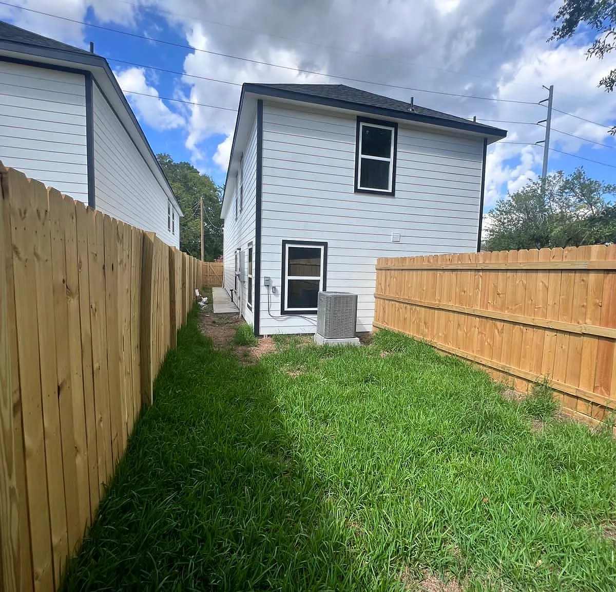 3 bed, 1150 sqft, $1,675 — Photo 3