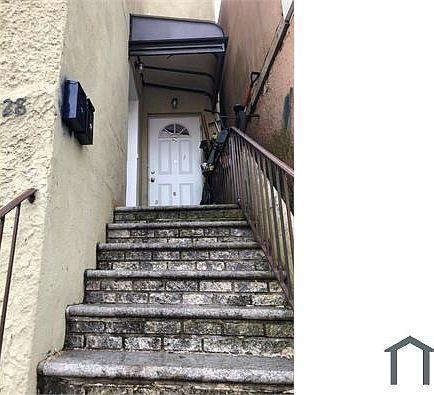 3rd image of 28 Stanley Ave #1