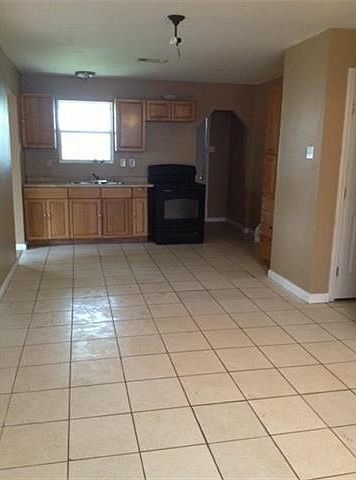 1st image of 2124 Guerra Dr