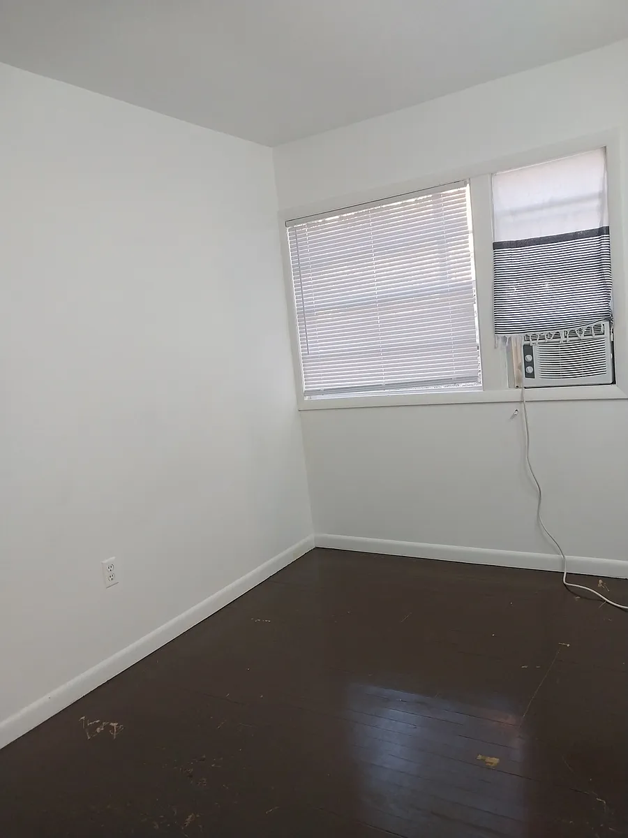 Building Photo - 239 Waddell Cir
