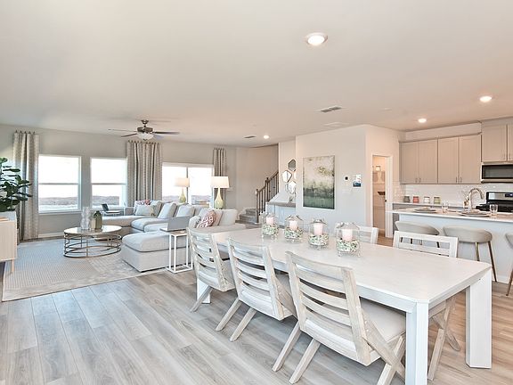 Entertaining has never been easier with this open floorplan.