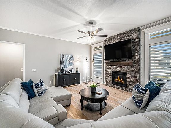 5th image of 2159 Little Creek Ct