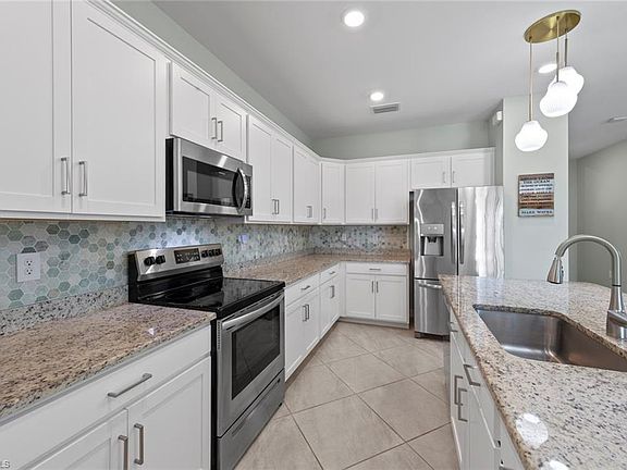 5th image of 13931 Pine Lodge LN