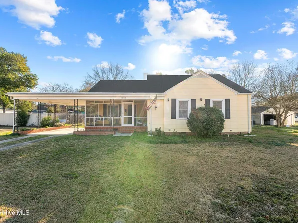 1607 Queen Anne Lane, New Bern, NC 28560
