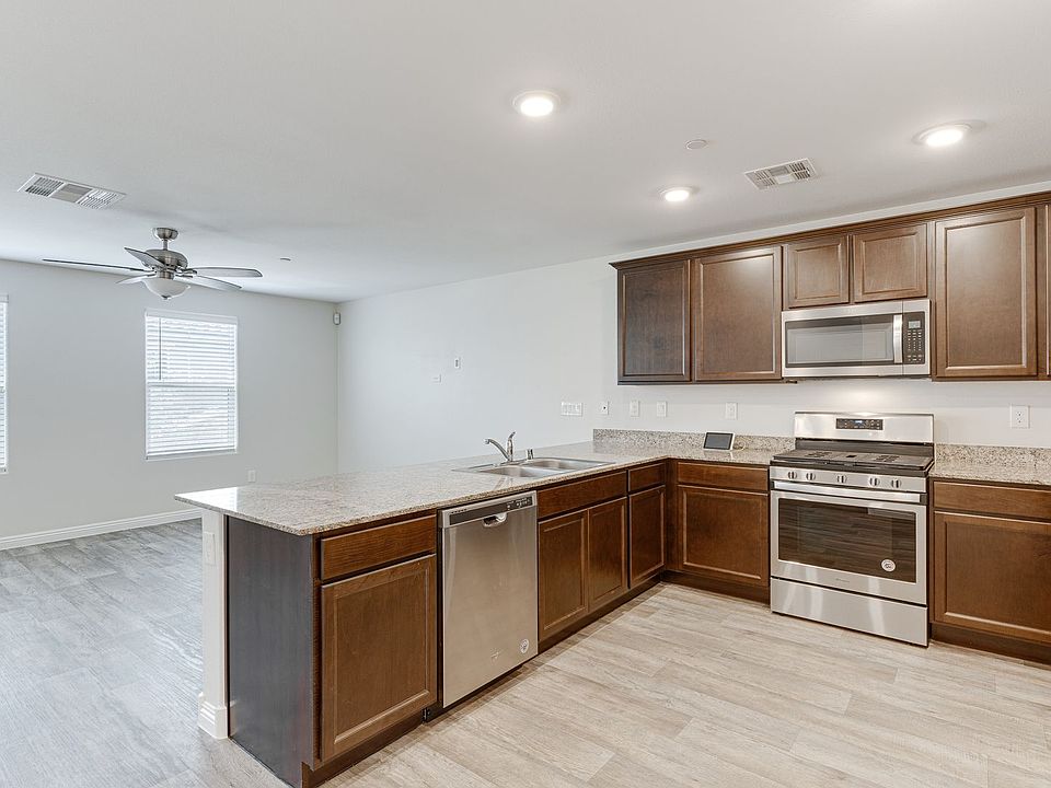 1st image of 4641 Townwall St