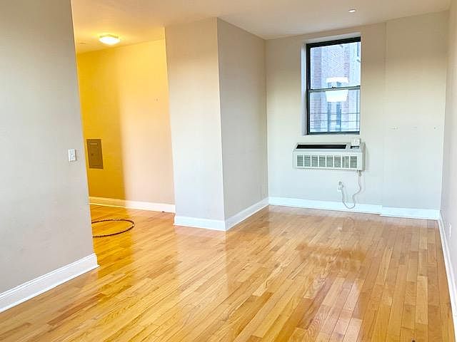 Apt. 1G Living Room