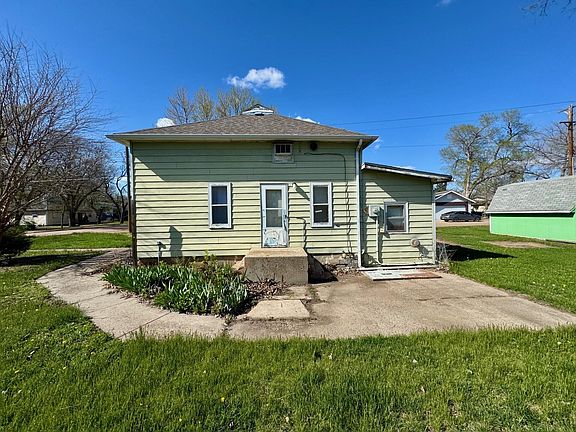 3rd image of 220 N 5th Ave