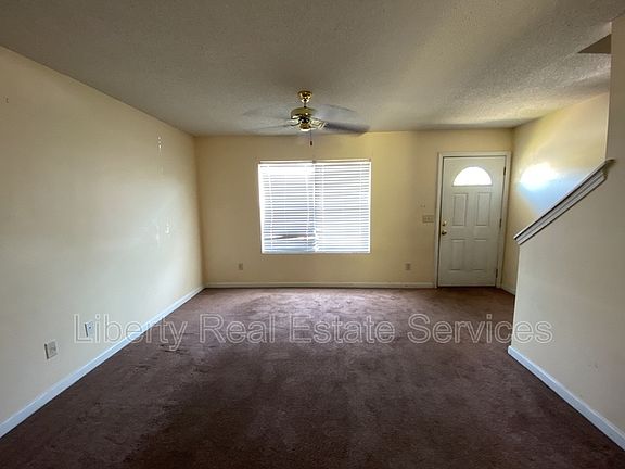 2nd image of 1100 Pineland Ave APT 8C