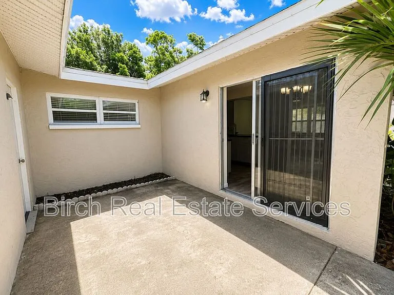 1017 Amble Ln — Photo 10