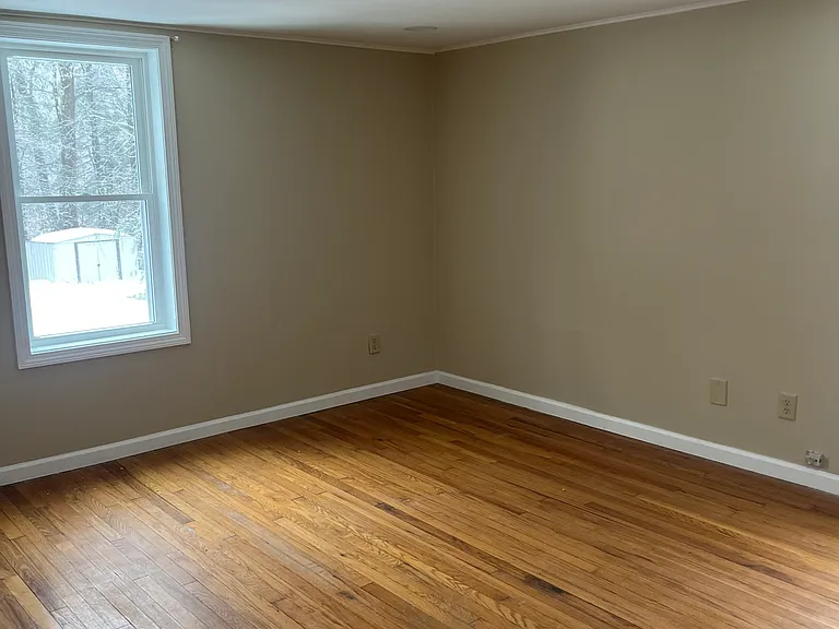 82 Old Town Rd — Photo 6