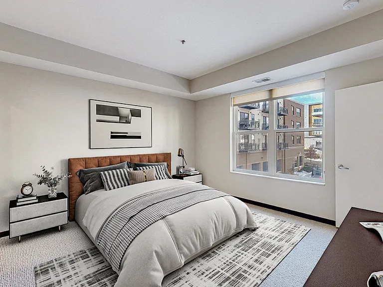 The Shoreham Apartments — Photo 59