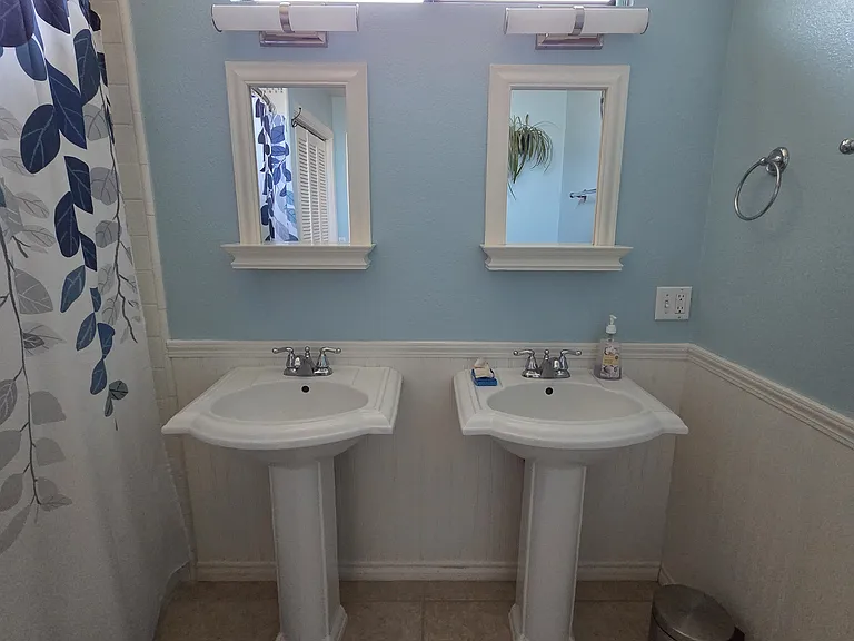 1745 Arliss Dr — Photo 23
