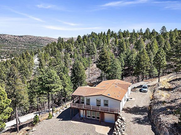 2nd image of 33 Joy Rd