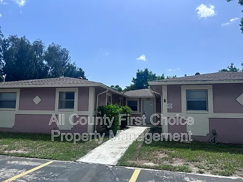 3071 Park Ln #B Photo 1