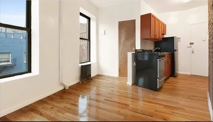 Rented by Compass | media 19