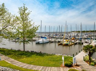 516 S Water St UNIT C-9, Oriental, NC 28571