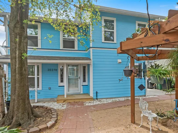 303 Welch St #1/2, Houston, TX 77006