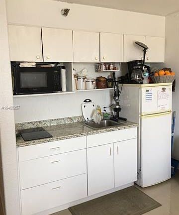 4th image of 16450 NW 2nd Ave APT 401