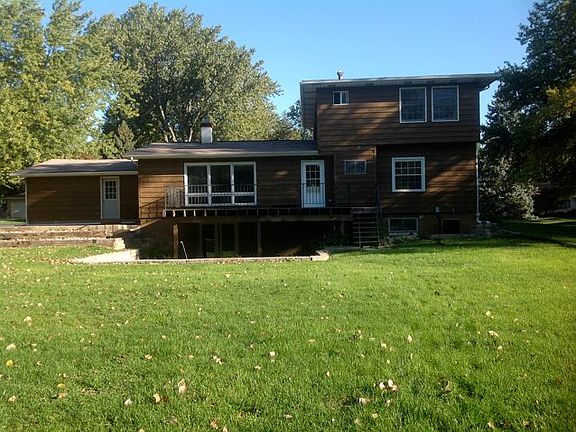 2nd image of 824 W Oakview Dr