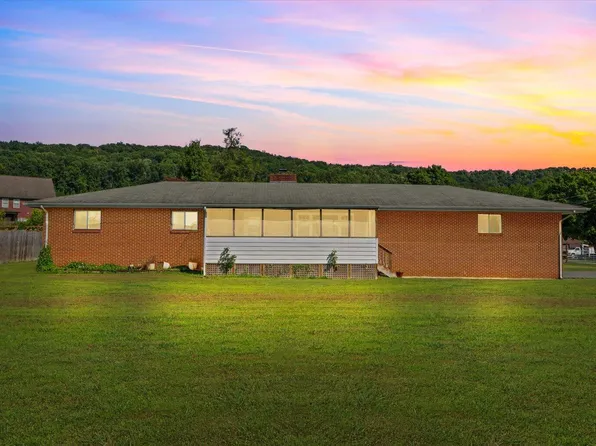 5504 Cassandra Smith Rd, Hixson, TN 37343