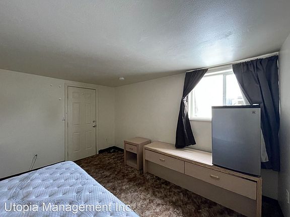 3rd image of 1410 Main St Unit E
