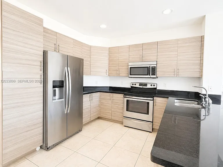 2765 SW 81st Ter #2773 — Photo 18