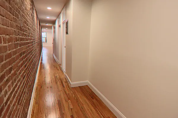 Rented by PMG Real Estate  | media 13