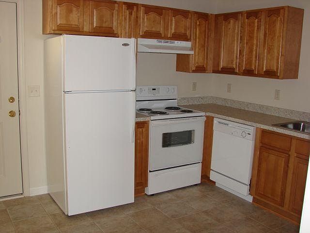 2nd image of 1719 Woodbrooke Dr