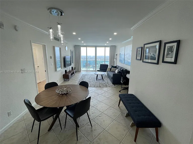2501 S Ocean Dr #Penthouse 28 — Photo 75