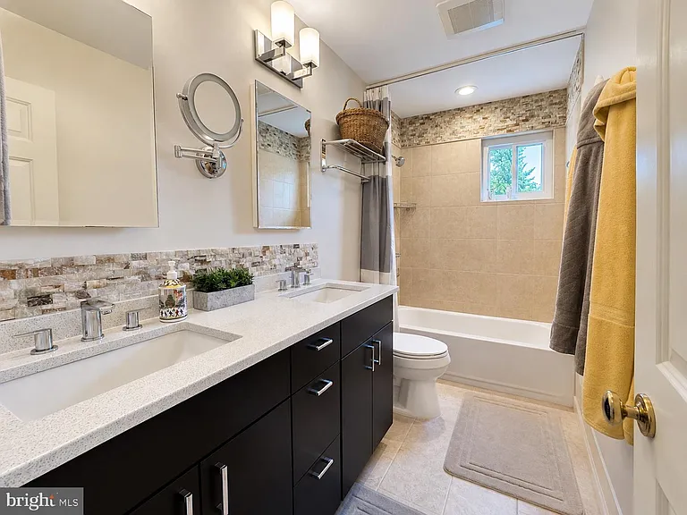 7327 Yates Ct — Photo 19