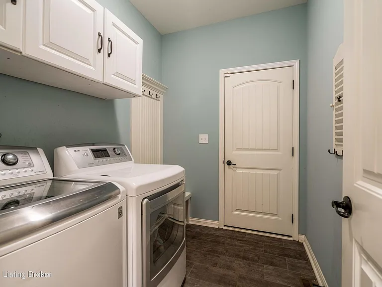 4007 Emerald Spring Pl — Photo 21