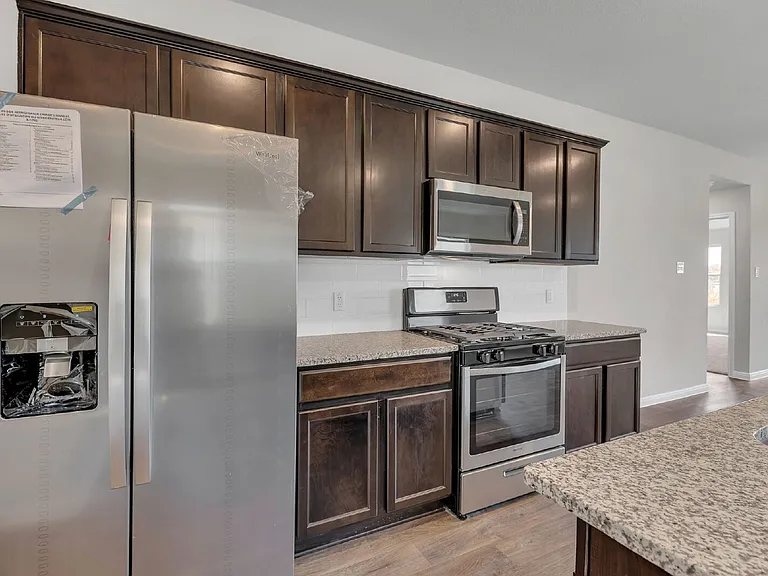 585 Apache Plum Dr — Photo 15