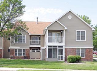 6210 Meadow Crest Dr APT 204, Johnston, IA 50131