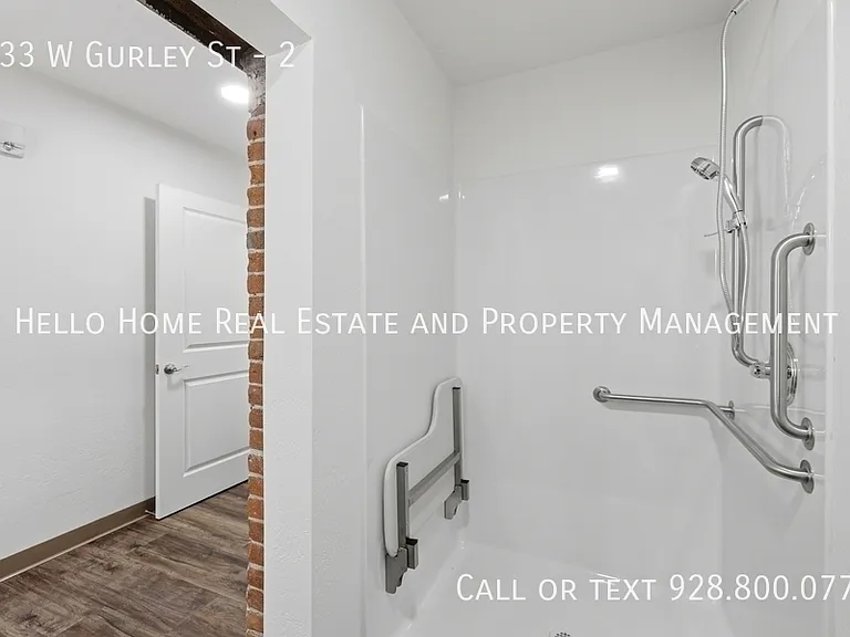 533 W Gurley St #2 — Photo 10