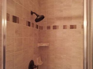 6914 Fox Ln, Waterford, MI 48327