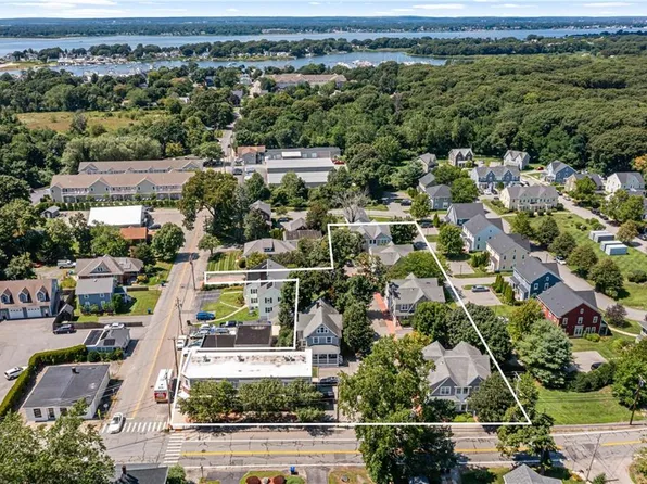 185-187 Washington Rd, Barrington, RI 02806