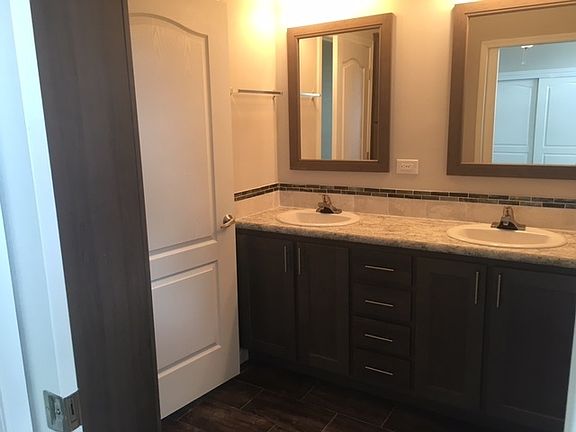 5th image of 2637 Pier Dr