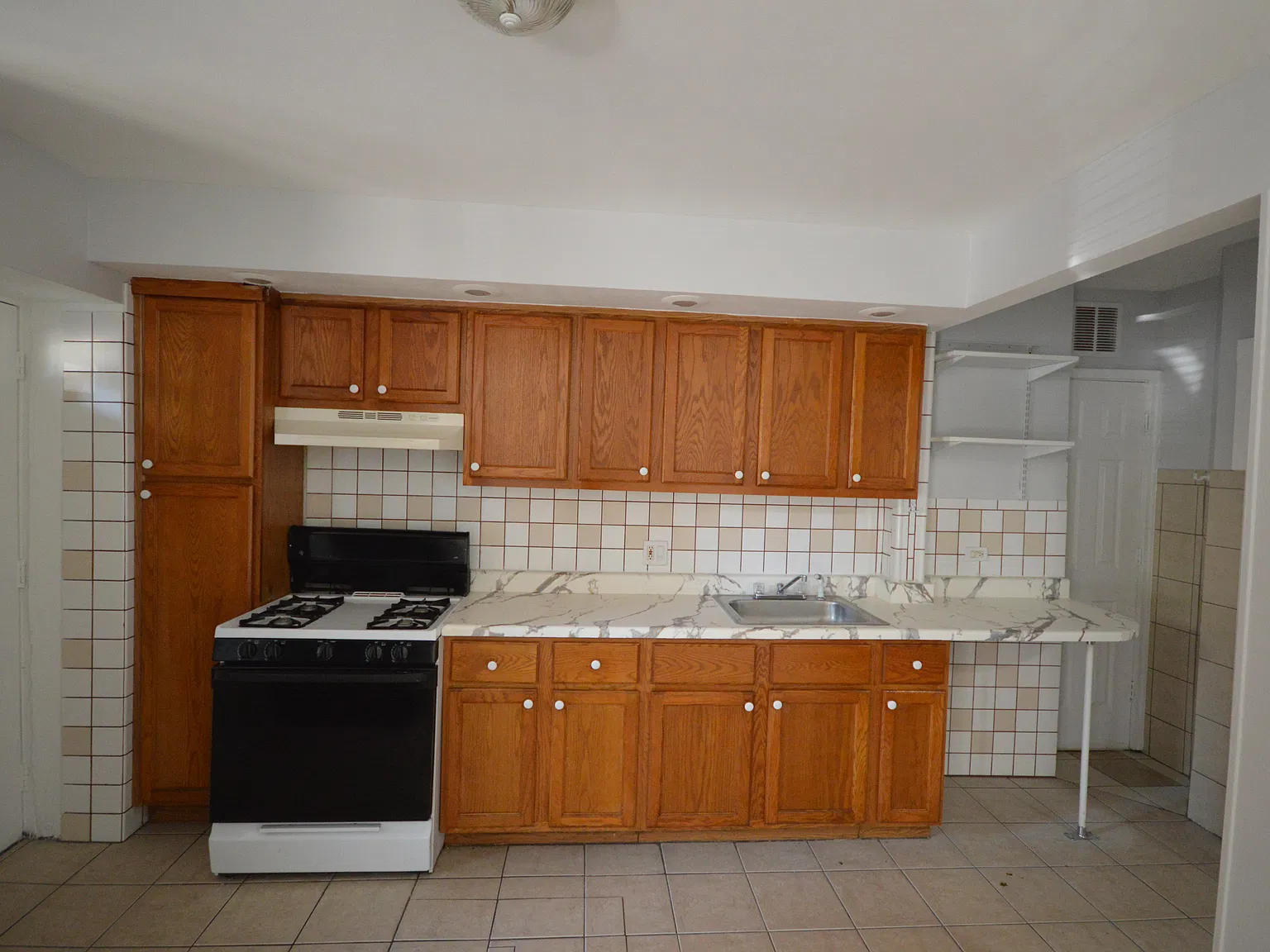 1 bed, 600 sqft, $1,500 — Photo 3