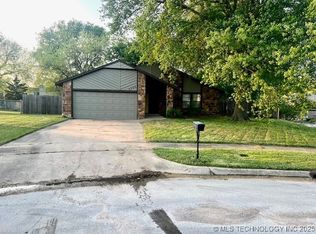 2500 W Honolulu St, Broken Arrow, OK 74012