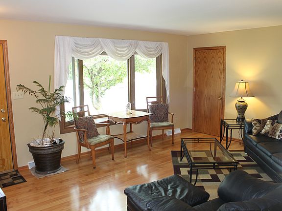 5th image of 729 N 8th St