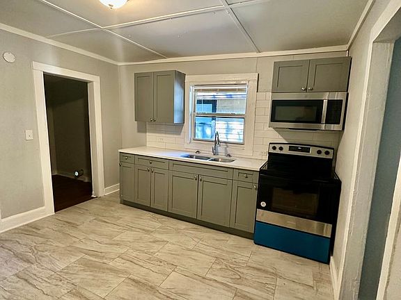 4th image of 1720 W 9th St