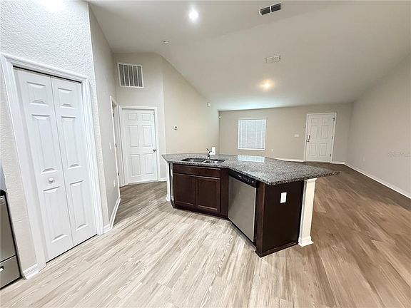 5th image of 2 Bahia Court Run