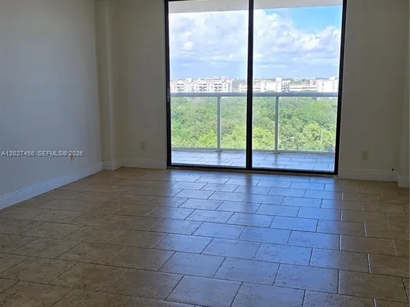 13499 Biscayne Blvd, North Miami, FL