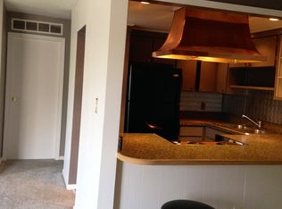 1556 Lafayette Dr APT B, Upper Arlington, OH 43220